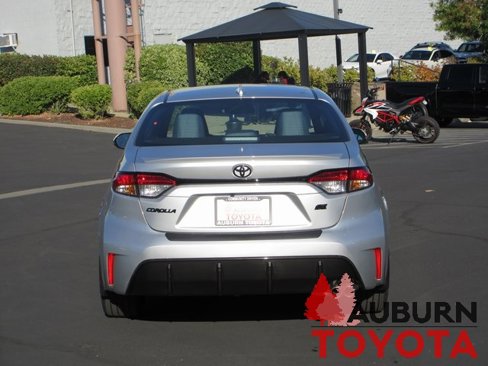 New 2025 Toyota Corolla SE image 3