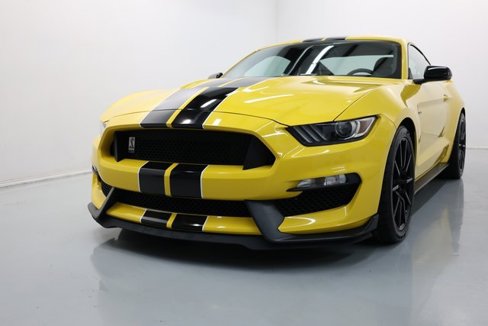 Used 2016 Ford Mustang Shelby GT350 w/ Technology Package image 51