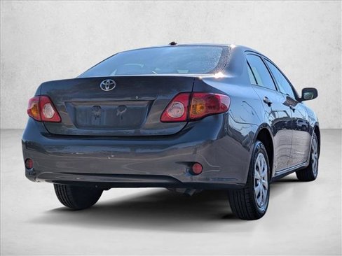 Used 2010 Toyota Corolla LE image 5