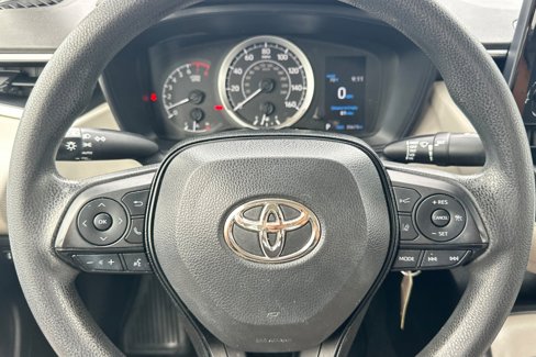 Used 2022 Toyota Corolla LE image 27