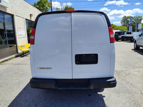 Used 2019 Chevrolet Express 2500 w/ Safety Package image 7