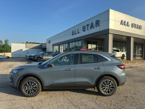 New 2025 Ford Escape SE image 8
