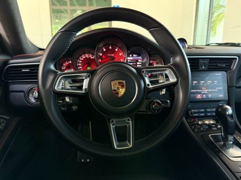 Used 2017 Porsche 911 Carrera 4S image 38