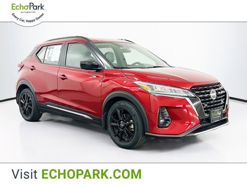 Used 2023 Nissan Kicks SR w/ SR Premium Package image 1