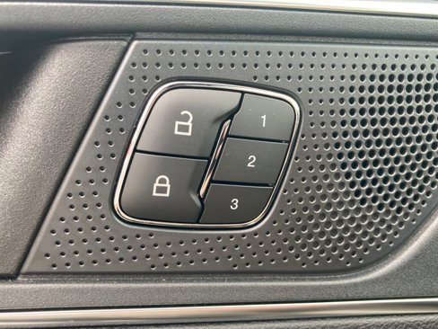 Used 2021 Ford Edge Titanium w/ Equipment Group 301A image 29