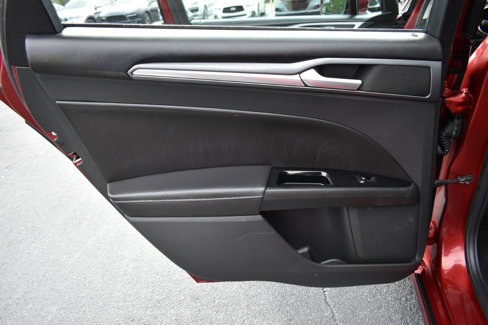 Used 2015 Ford Fusion Titanium image 33