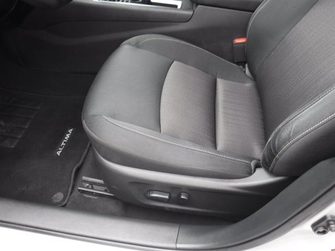 Used 2022 Nissan Altima 2.5 SV image 10