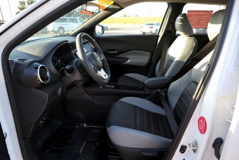 Certified 2024 Nissan Kicks SR w/ SR Premium Package image 17