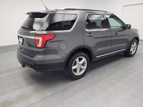 Used 2019 Ford Explorer XLT w/ Equipment Group 201A image 9