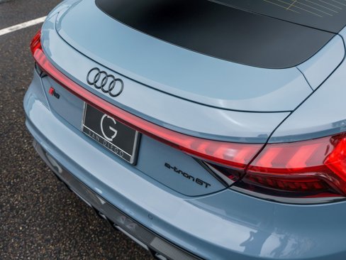 Used 2022 Audi RS e-tron GT w/ Carbon Performance Package image 6