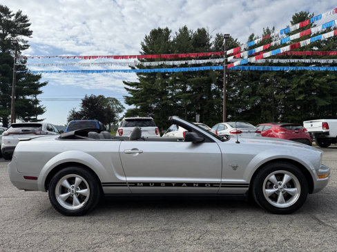 Used 2009 Ford Mustang Premium image 13