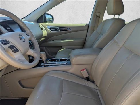 Used 2015 Nissan Pathfinder SV image 22