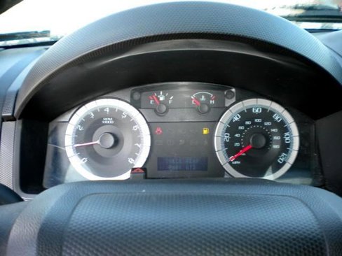 Used 2010 Ford Escape Limited image 6