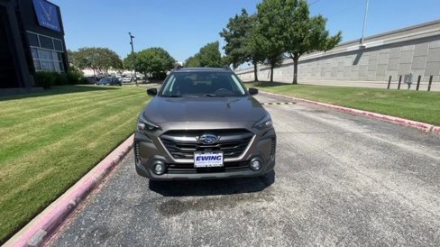 Used 2023 Subaru Outback Premium w/ Tech Package 1 image 9