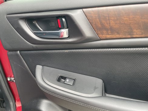 Used 2016 Subaru Outback 2.5i Limited image 29