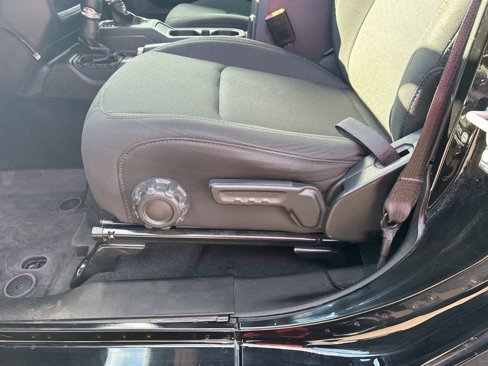 Used 2022 Jeep Gladiator Sport image 21