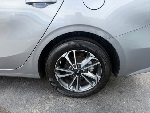 Used 2023 Kia Forte LXS w/ LXS Technology Package image 14