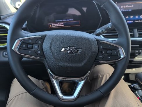 New 2025 Chevrolet Trax ACTIV w/ Driver Confidence Package image 17
