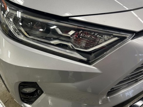 Used 2020 Toyota RAV4 XSE w/ XSE Grade Weather Package image 8