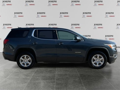 Used 2019 GMC Acadia SLE image 1