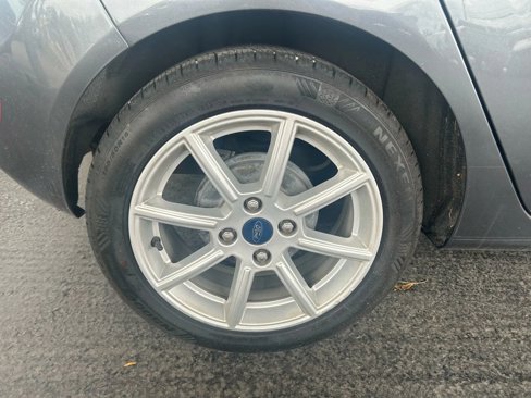 Used 2019 Ford Fiesta SE w/ Equipment Group 201A image 5