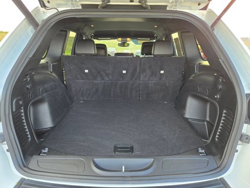 Used 2022 Jeep Grand Cherokee Laredo X image 31