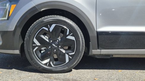 Certified 2023 Kia Niro Wind w/ Wind Preserve Package image 15