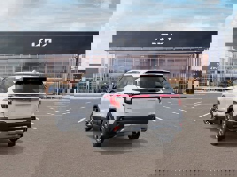 New 2025 Kia Seltos LX image 4