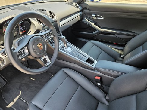Certified 2024 Porsche 718 Cayman image 4