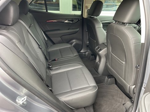Used 2021 Buick Envision Essence w/ Technology Package I image 8