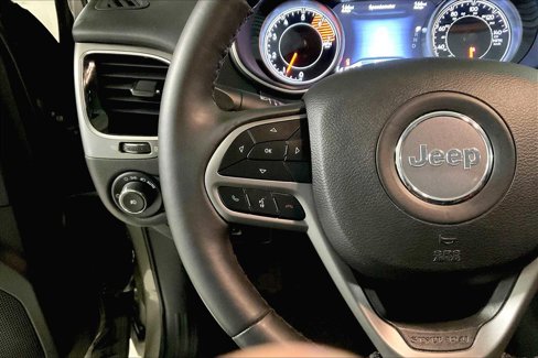 Used 2019 Jeep Cherokee Overland w/ Heavy Duty Protection Group image 22