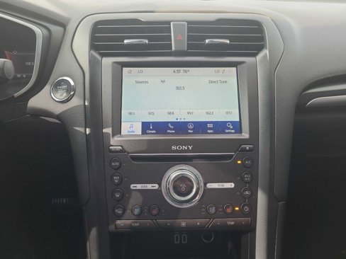 Used 2020 Ford Fusion Titanium image 24