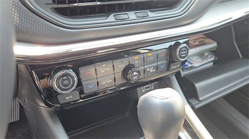 Used 2022 Jeep Compass Trailhawk w/ Trailhawk Convenience Group image 16