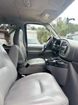 Used 2008 Ford E-150 and Econoline 150 Wagon image 9