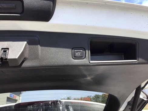 Used 2018 GMC Terrain SLT w/ Preferred Package image 26