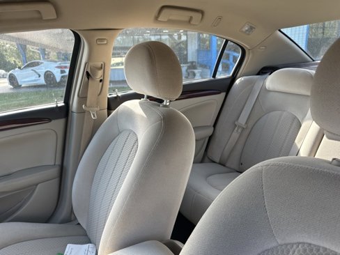 Used 2008 Buick Lucerne CX image 13