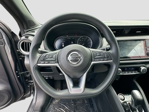 Certified 2020 Nissan Kicks SV image 10