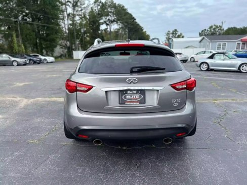 Used 2010 INFINITI FX35 AWD image 8