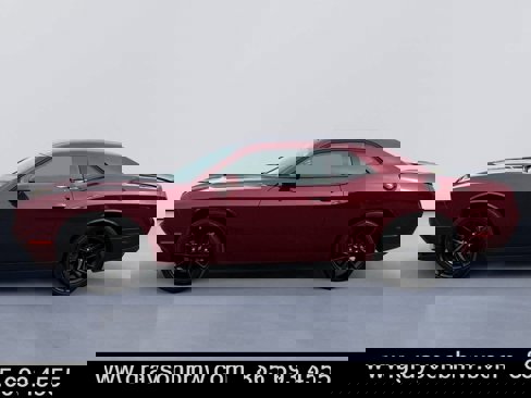 Used 2018 Dodge Challenger SXT w/ Blacktop Package image 6