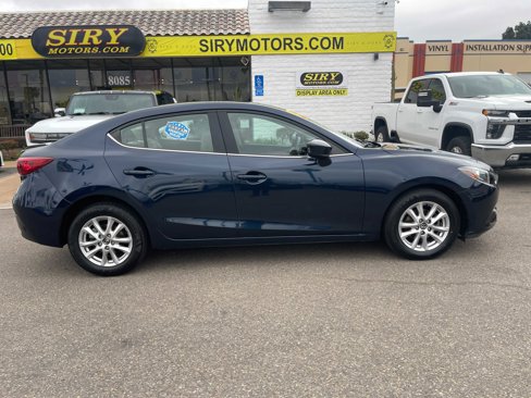 Used 2015 MAZDA MAZDA3 i Touring image 2