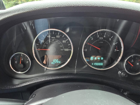 Used 2013 Jeep Wrangler Sport image 17