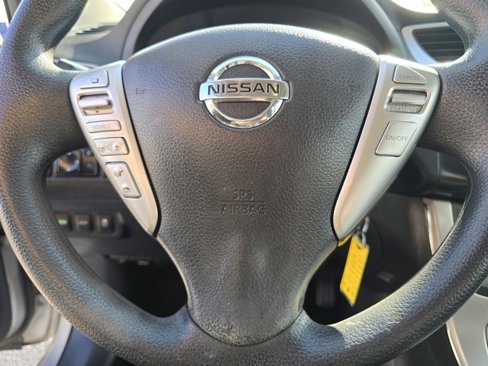 Used 2015 Nissan Sentra S image 30