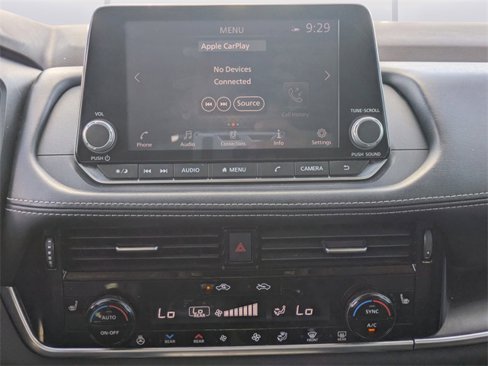 Used 2021 Nissan Rogue SL image 18