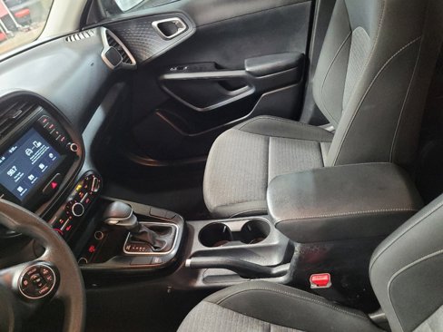 Used 2021 Kia Soul S image 26