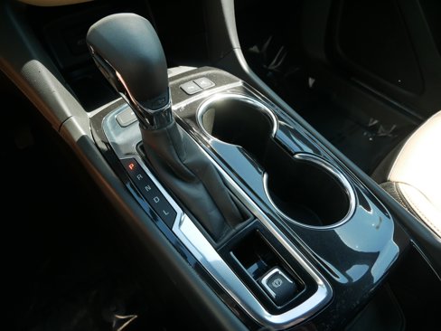 Used 2022 Chevrolet Equinox Premier image 16