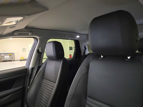 Certified 2025 Land Rover Discovery Sport S image 21