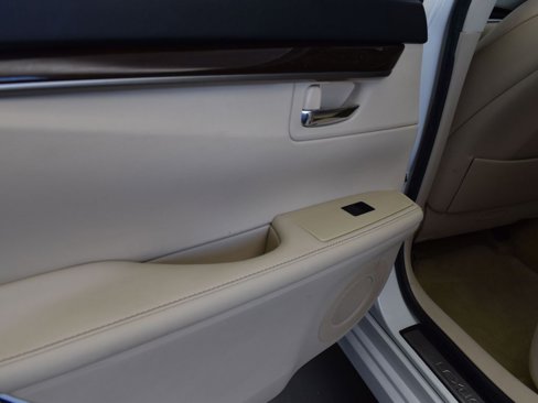 Used 2013 Lexus ES 350 image 15