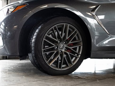 Used 2019 Genesis G70 2.0T Advanced image 9