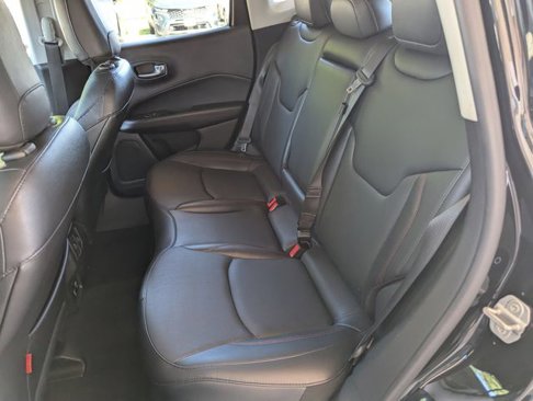 Used 2021 Jeep Compass Trailhawk image 29