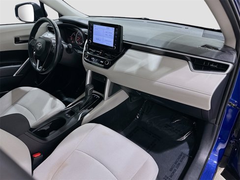 Used 2022 Toyota Corolla Cross LE image 28